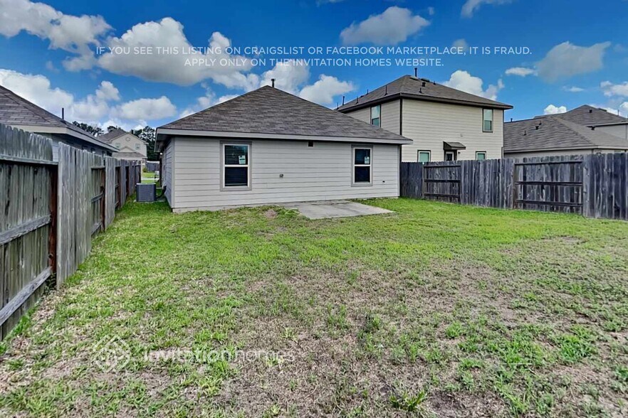 Building Photo - 18727 Faustina Way