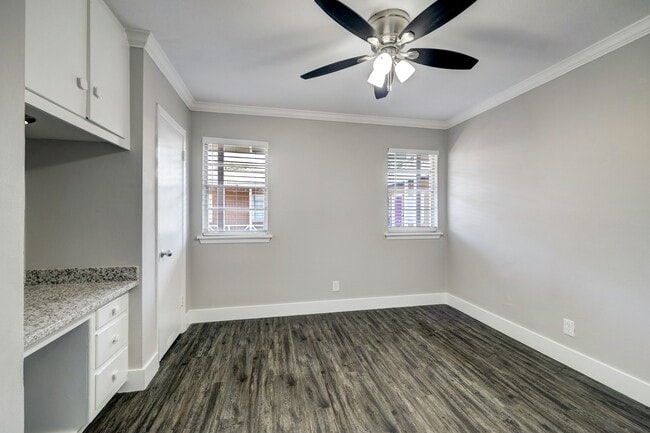 Building Photo - 3618 Garrott St