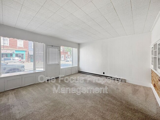 Building Photo - 60 N Main St