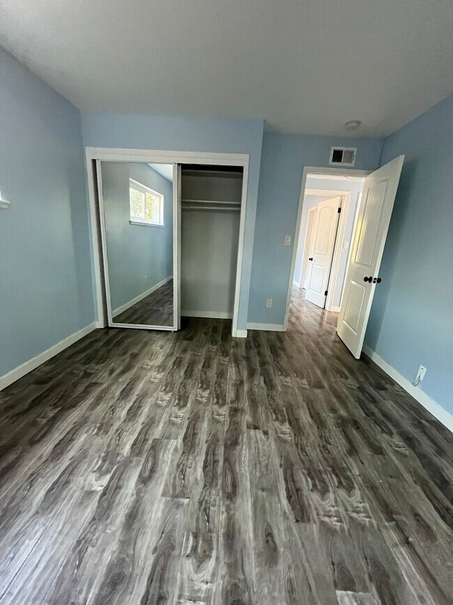 Building Photo - Single Family Home, 2 car attached garage!...