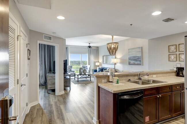 Building Photo - 5002 S Sandestin Blvd