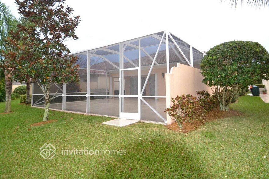 Building Photo - 8233 Pine Cay Rd