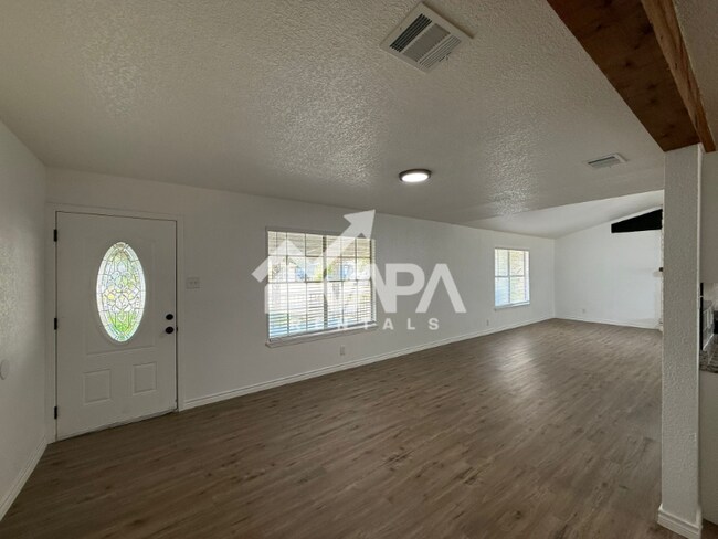 Building Photo - 6115 Frio Valley Dr
