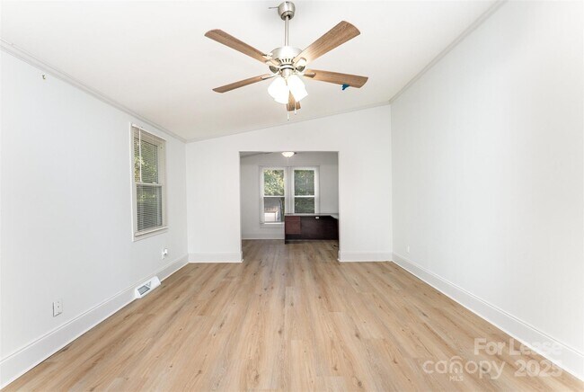 Building Photo - 4301 Eagle Chase Dr