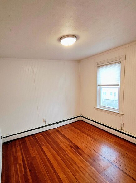 Building Photo - 3 Veto St