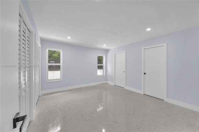 Building Photo - 2311 SW 23rd St