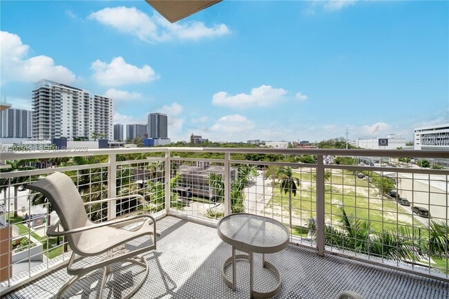 Building Photo - 2001 S Biscayne Blvd