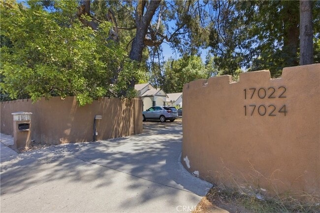 Building Photo - 17024 Parthenia St