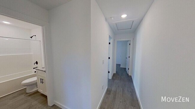 Building Photo - 14 Catawba Ave