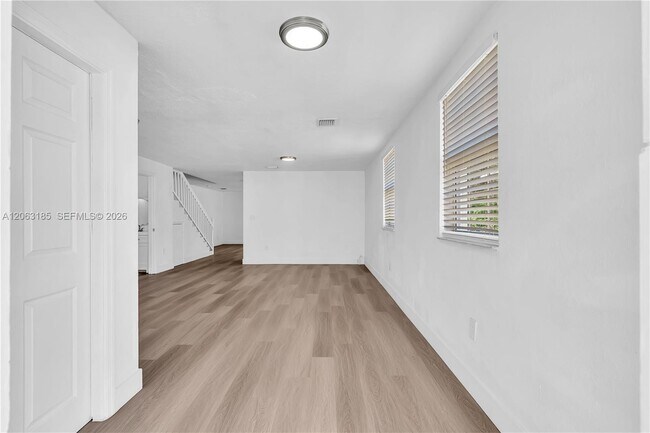 Building Photo - 140 NW 70th St