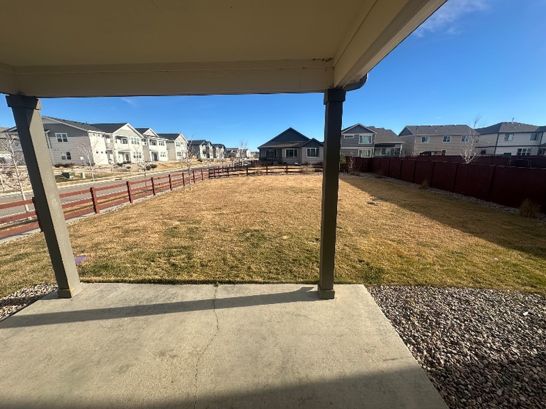 Building Photo - 2142 Falling Leaf Dr