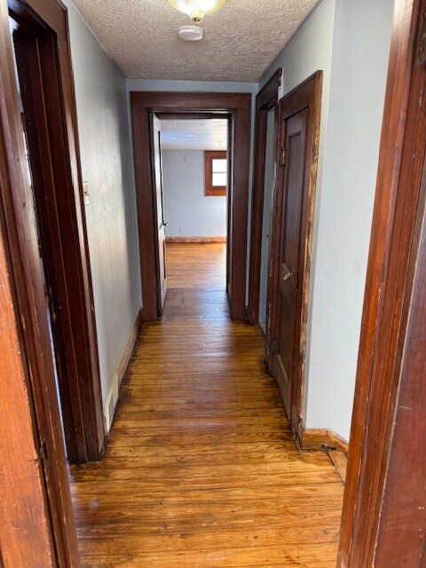 Building Photo - 308 Leap St