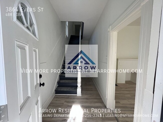 Building Photo - 3864 Evers St