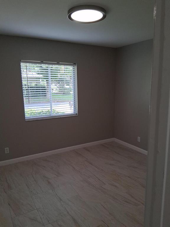 Building Photo - 4863 Chardonnay Dr