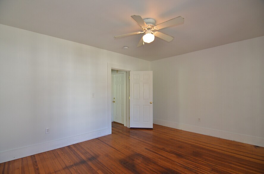 Building Photo - 740 Harrison Ave
