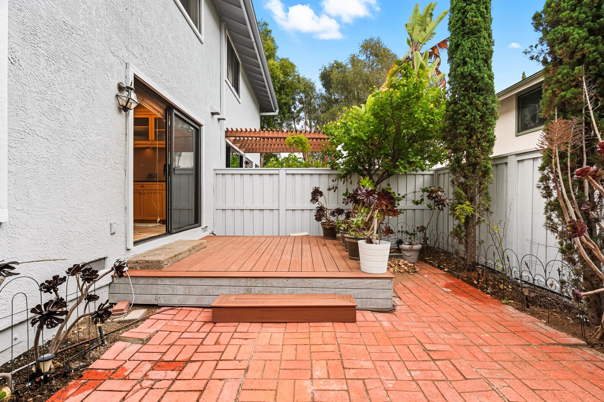 Building Photo - 8246 Caminito Modena