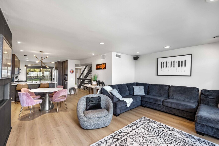 Building Photo - 419 Camino de las Colinas