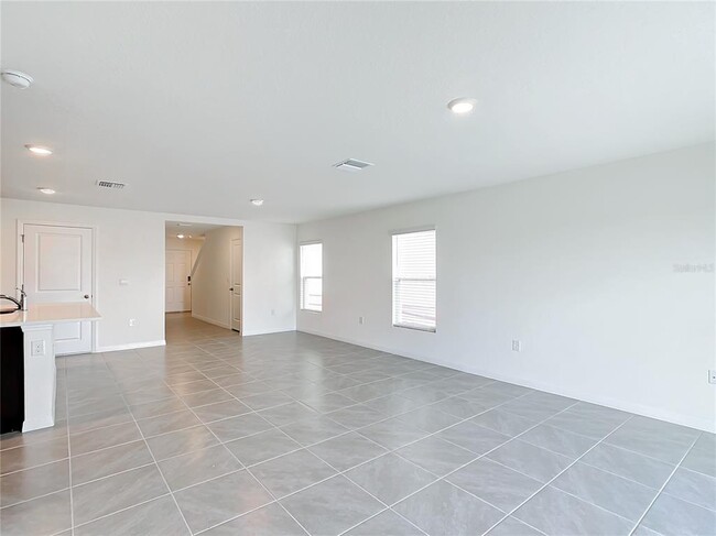 Building Photo - 8645 SW 45th Ct
