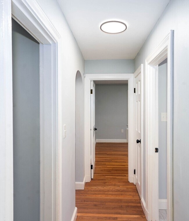 Building Photo - 7 Langley Cir