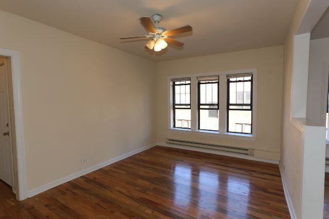 Building Photo - 627 W Cornelia Ave