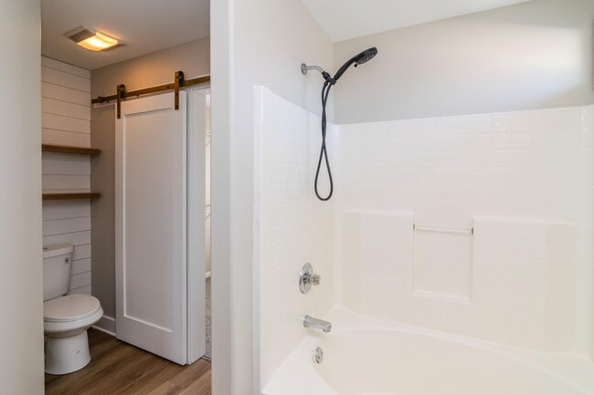 Building Photo - 188 Blue Heron Pl