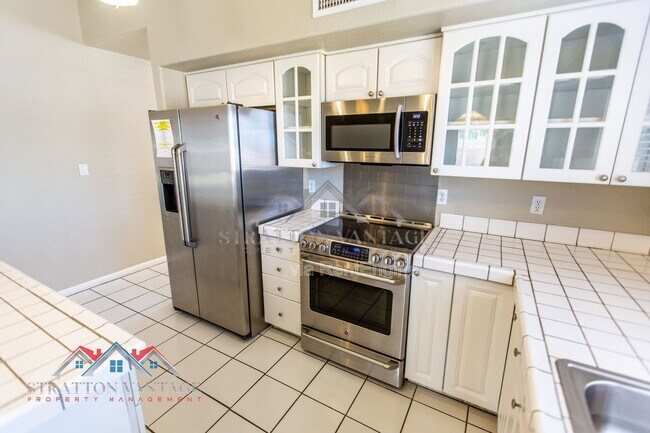 Building Photo - 1891 E Brentrup Dr