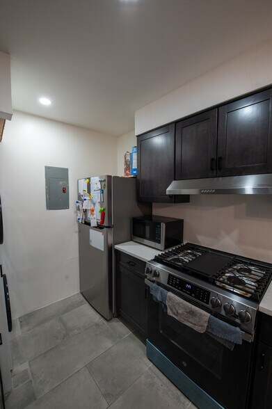 Building Photo - 3106 Pine Cone Ct