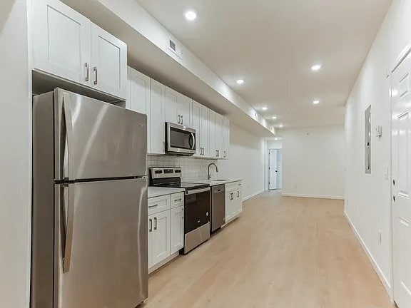 Building Photo - 6116 Wister St