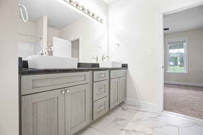 Building Photo - 6337 Louisianna Rd