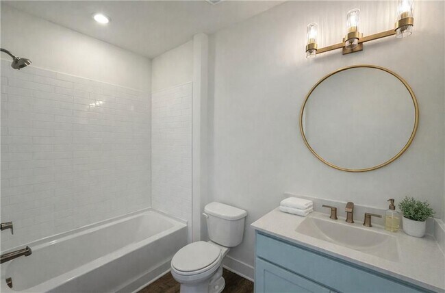 Building Photo - 2640 Mackintosh Ct