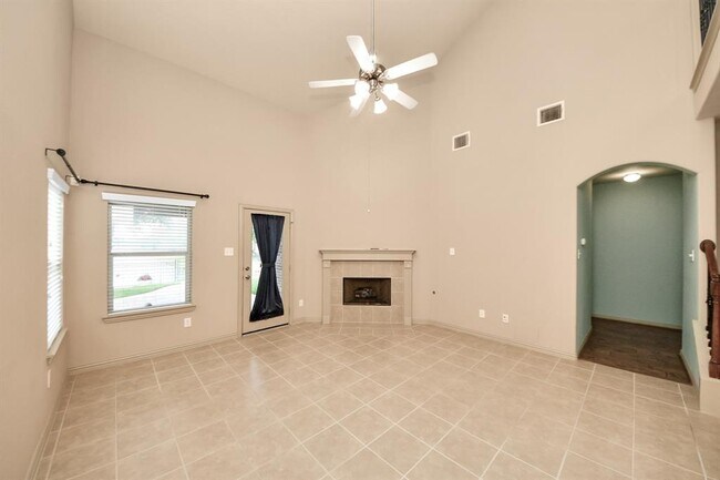 Building Photo - 11430 Elizabeth Brook Dr