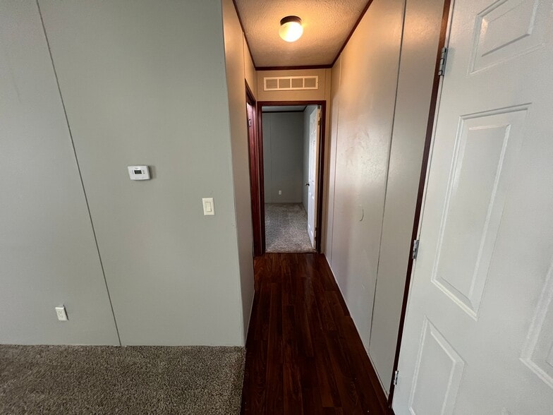 Building Photo - 191 Peach St