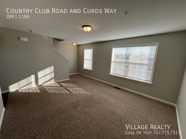 Building Photo - 719 Country Club Rd