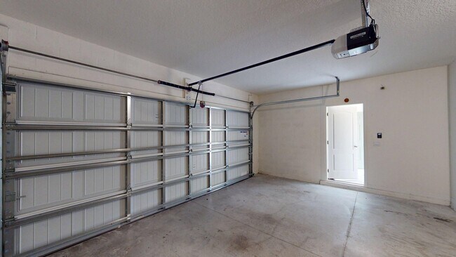 Building Photo - 4 BR 2 BA  Perfect Home - CASCADES SUBDIVI...