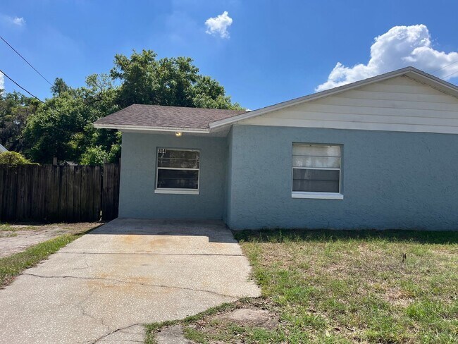 Building Photo - 300 Orange Ave