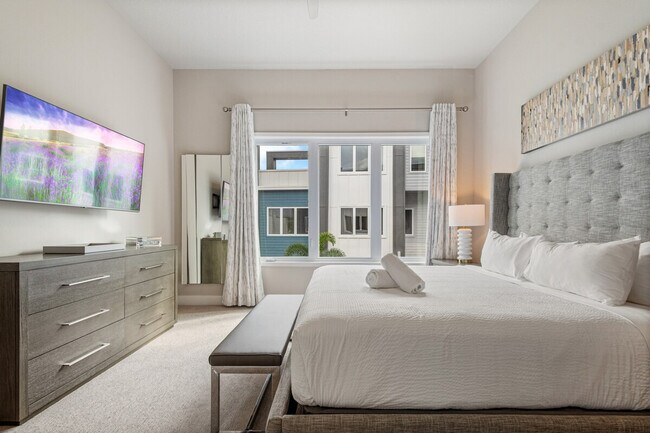 Building Photo - 7740 Sandy Ridge Dr