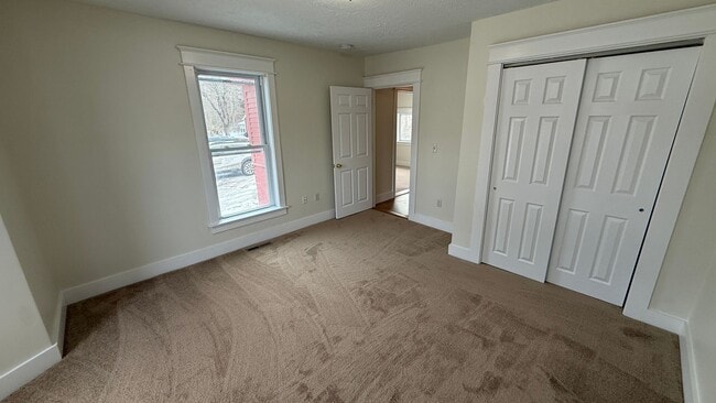 Building Photo - 391 Portland St