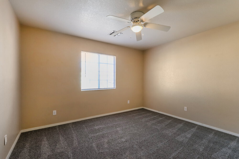 Building Photo - 9646 E Paseo San Ardo