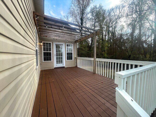 Building Photo - 282 Braddock Dr