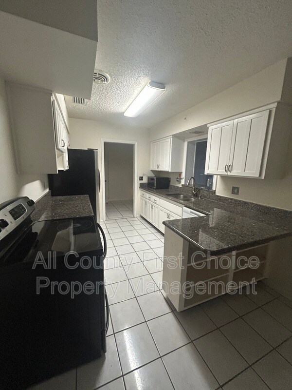 Building Photo - 2797 Renatta Dr