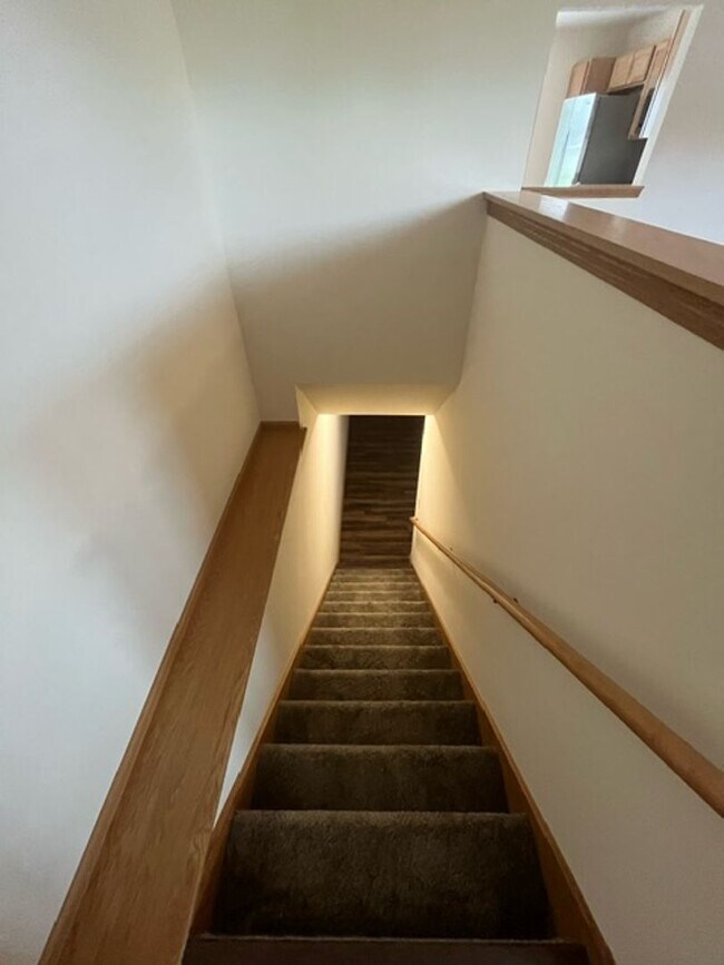 Building Photo - 519
