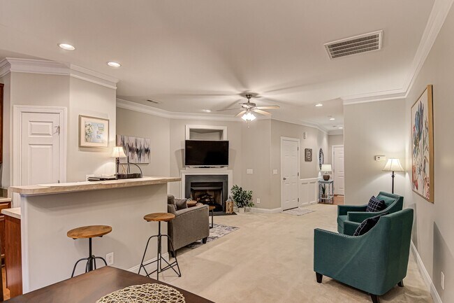 Building Photo - Fully Furnished 3BR/2.5BA Townhome – Private Community – Available 12/5