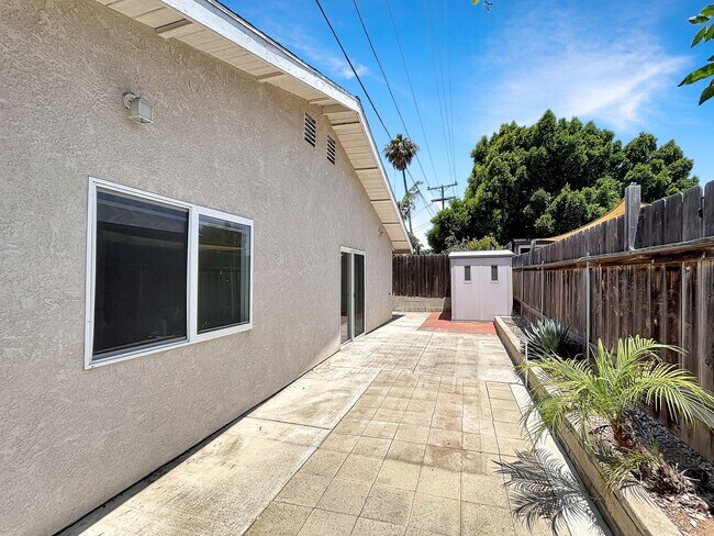 Building Photo - Beautiful 4BD/3BA House in Clairemont W/ A...