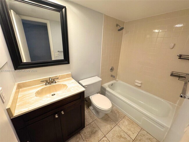 Building Photo - 2324 S Cypress Bend Dr