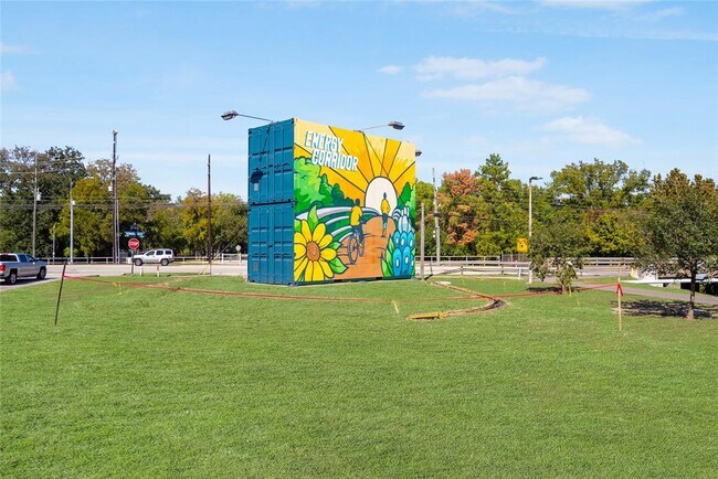 Building Photo - 14333 Memorial Dr
