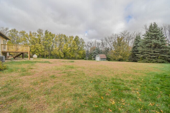 Building Photo - Spacious 4-Bedroom Acreage with Stunning Views Near Hartford — 1.5 Acres of Country Living!