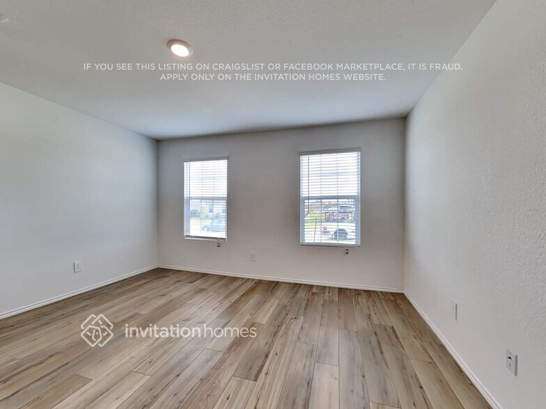 Building Photo - 3203 Crestone Dr