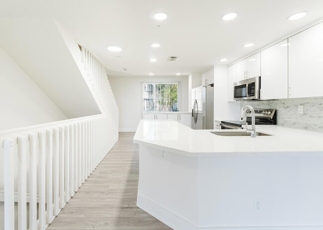 Building Photo - 20889 St Andrews Blvd