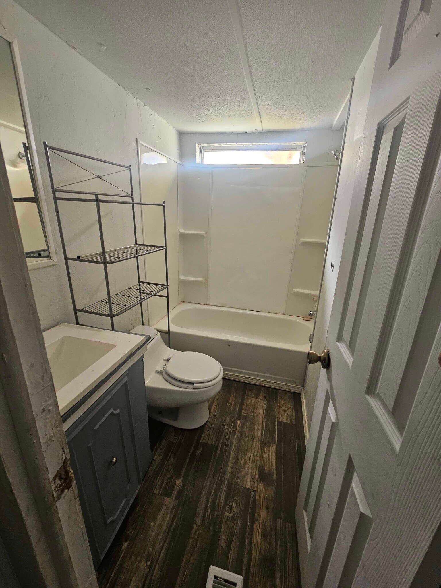 Building Photo - 2504 SW Jefferson Ave