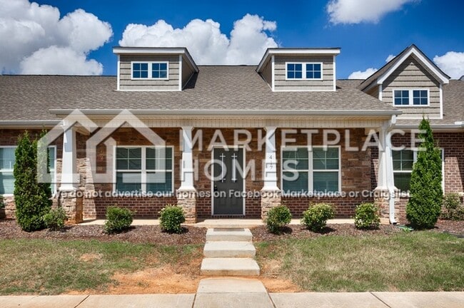 Primary Photo - 417 Edgebrook Dr